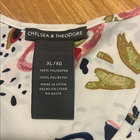 Chelsea & Theodore Multicolor Sleeveless Blouse - Picture 2 of 3